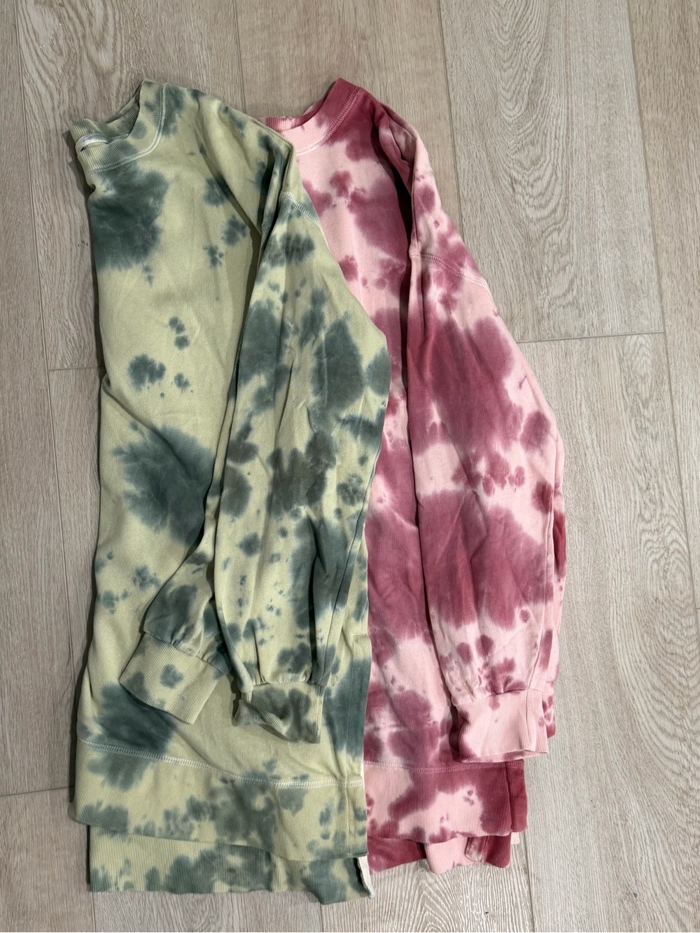 2 Old Navy Tie-Dye Tunic Sweatshirt in Olive Green and Mauve Pink, sz M-tall
